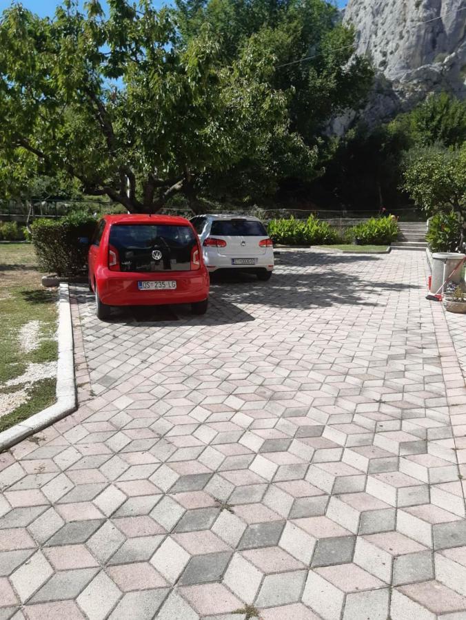 Apartmani Lisicina Omiš Buitenkant foto