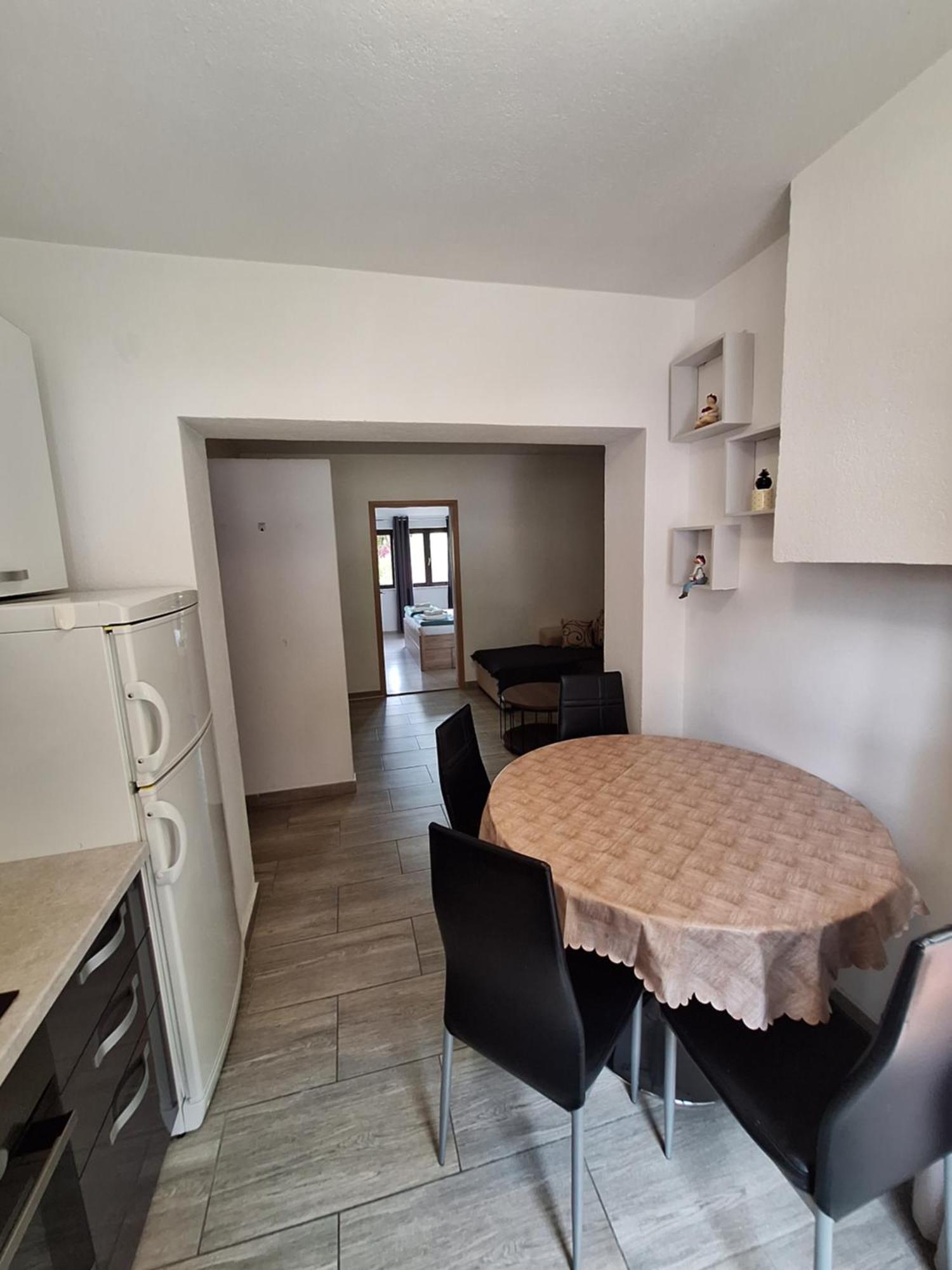 Apartmani Lisicina Omiš Buitenkant foto