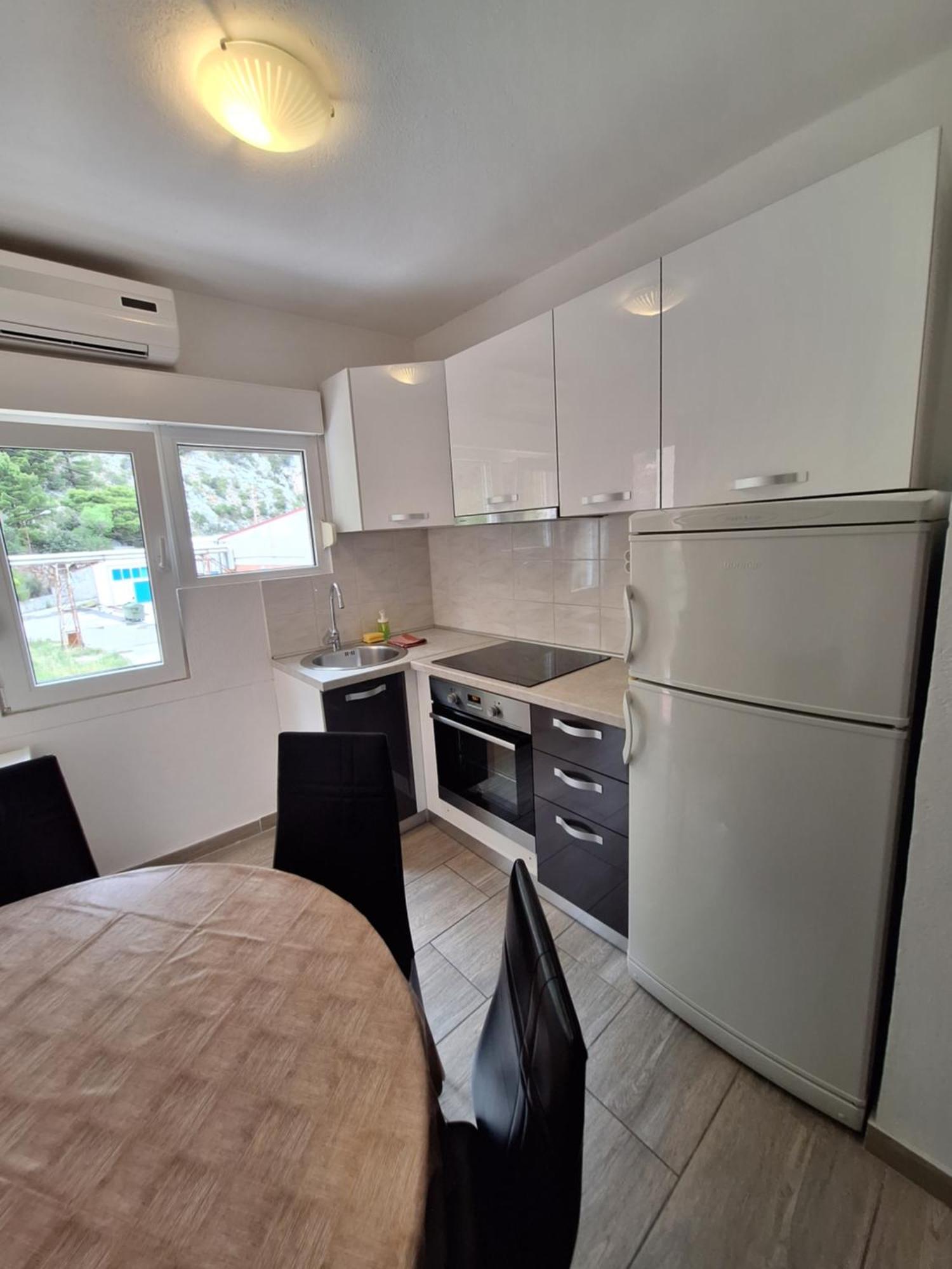 Apartmani Lisicina Omiš Buitenkant foto