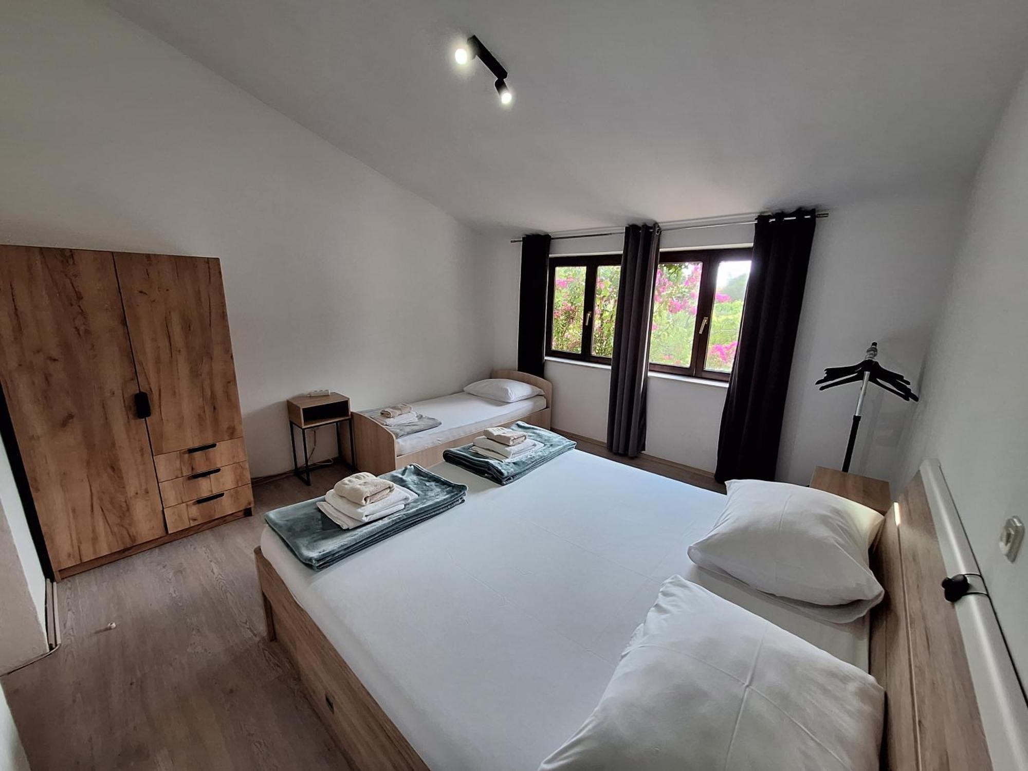 Apartmani Lisicina Omiš Buitenkant foto