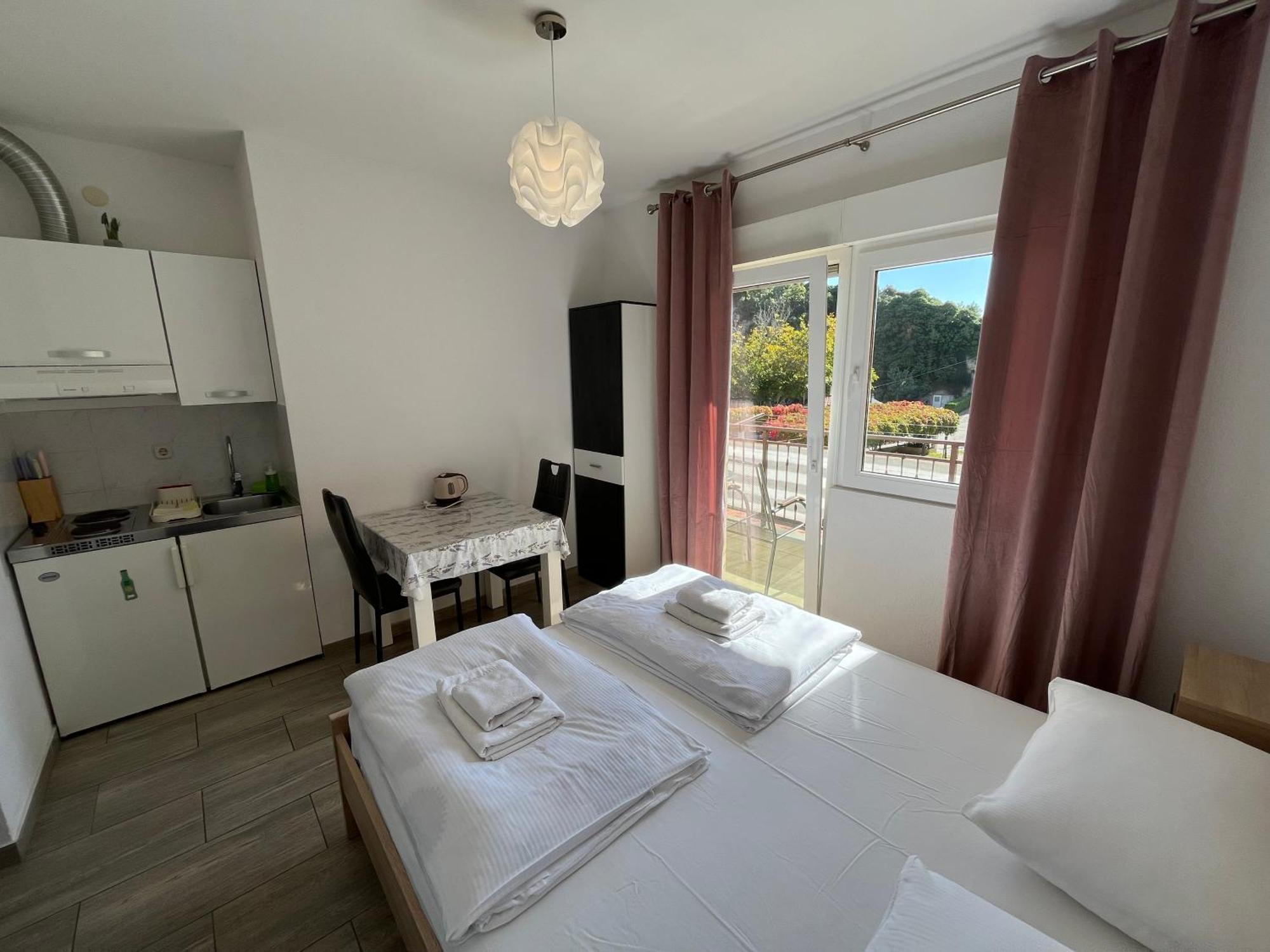 Apartmani Lisicina Omiš Buitenkant foto